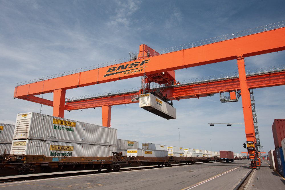 Supply Chain Loading Cranes